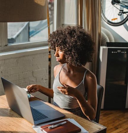 Вакансия Специалист по Обучению Нейросетей