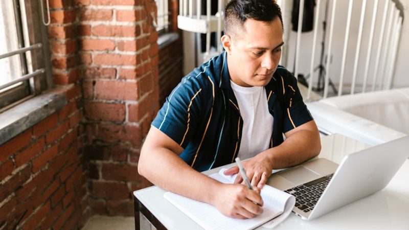 Объединение обучения нейросетям ChatGPT для новичков